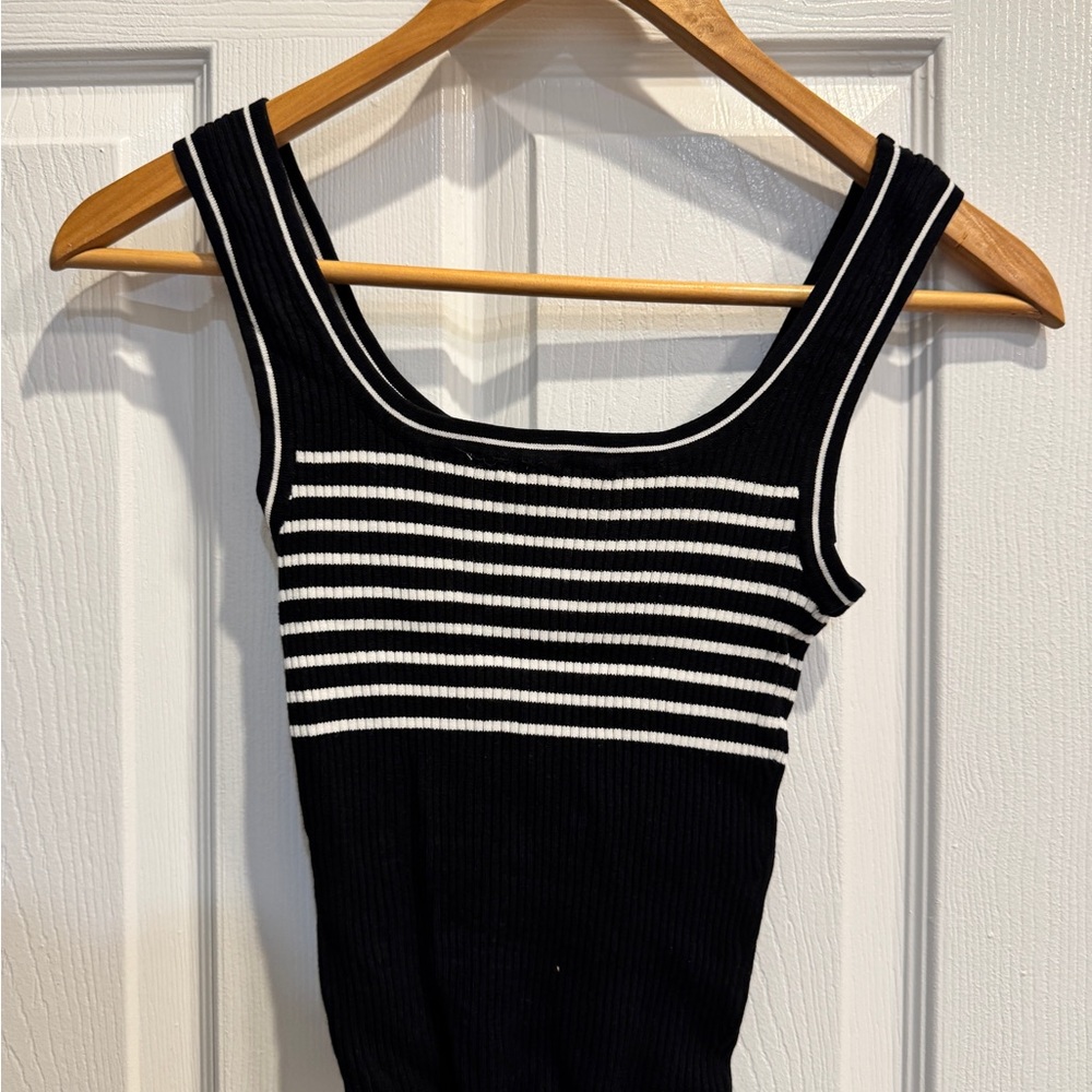 H&M Black and White Striped Rib Kint Tanm Top - Picture 2 of 3